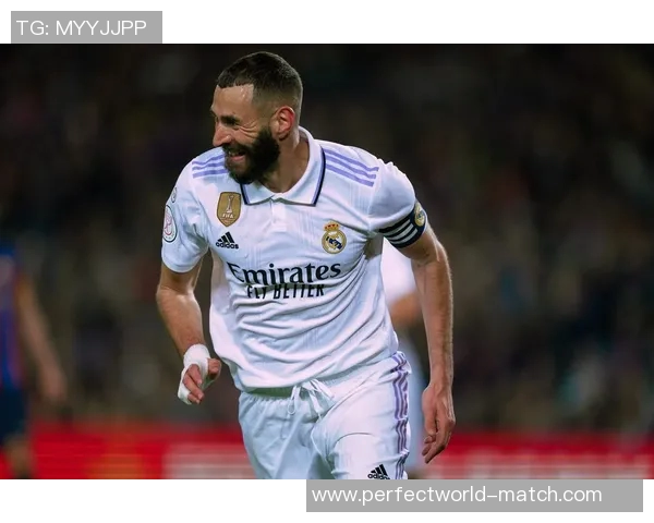 国王杯精彩对决拜仁逆转里昂上演帽子戏法引爆全场激情