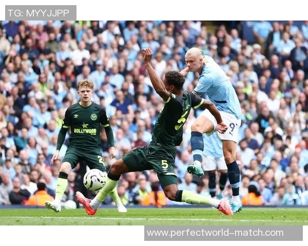 英超精彩对决波尔图小胜里昂引发全场热烈反响与十大进球回顾